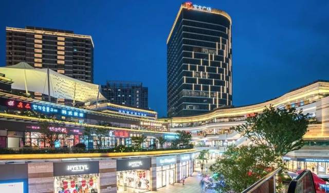 宝龙广场,大融城,台北风情街,万达广场等多个大型商业综合体,为生活