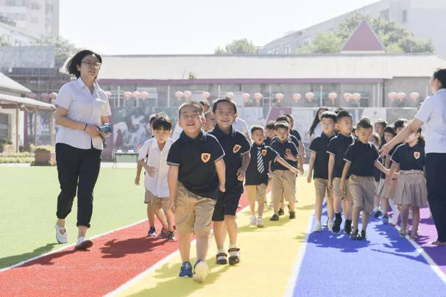 美好如约而至 剑桥华顿国际学校开学第一天