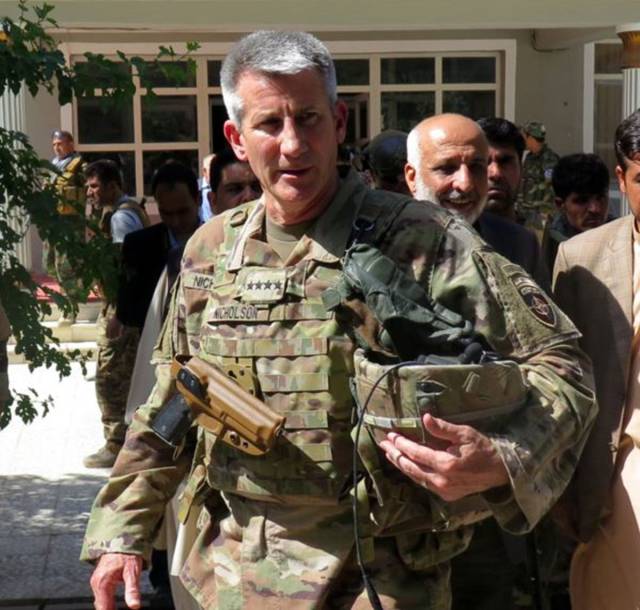 北约驻阿富汗最高指挥官退休:塔利班仍然掀不起风浪