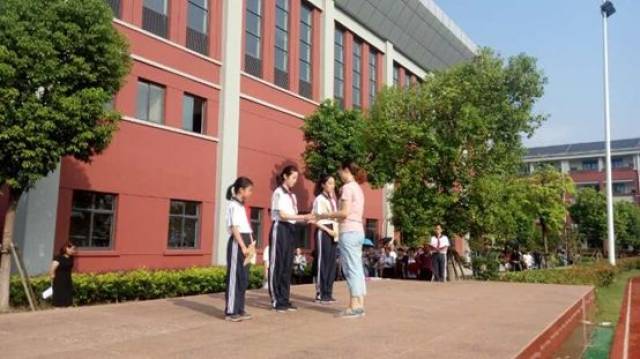 华东师范大学附属东昌中学南校 2018学年第一学期第一周升旗仪式曁