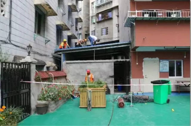 一300多平米违建被拆除,附违建举报电话!