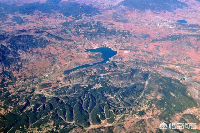 德国人修的青岛下水道,真的是隔一段就有一个