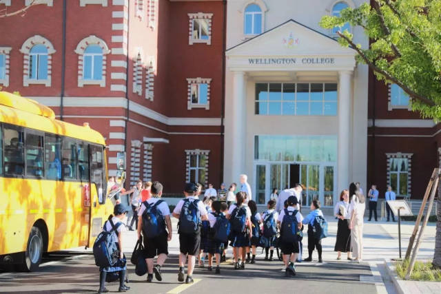 萧山惠灵顿正式开学!来看看学费6位数的世界级名校是怎样上课的