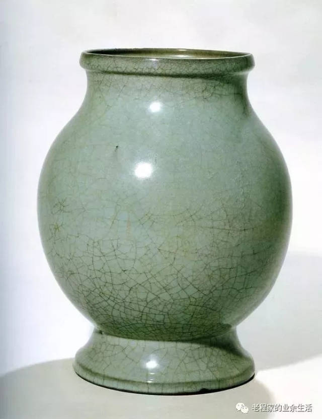 南宋官窑梅瓶,粉青花插,广口尊 日本东京博物馆藏 结束语
