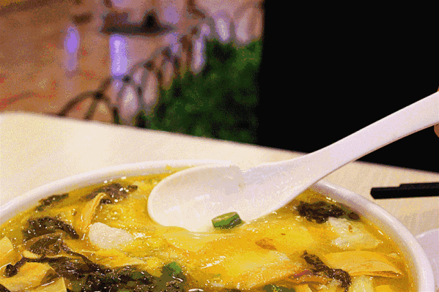 【探店&福利】一桌两人,三餐四季,就要鱼你在一起,吃酸菜鱼