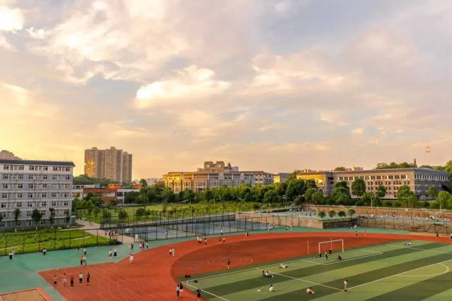 全景| 湖南第一师范学院