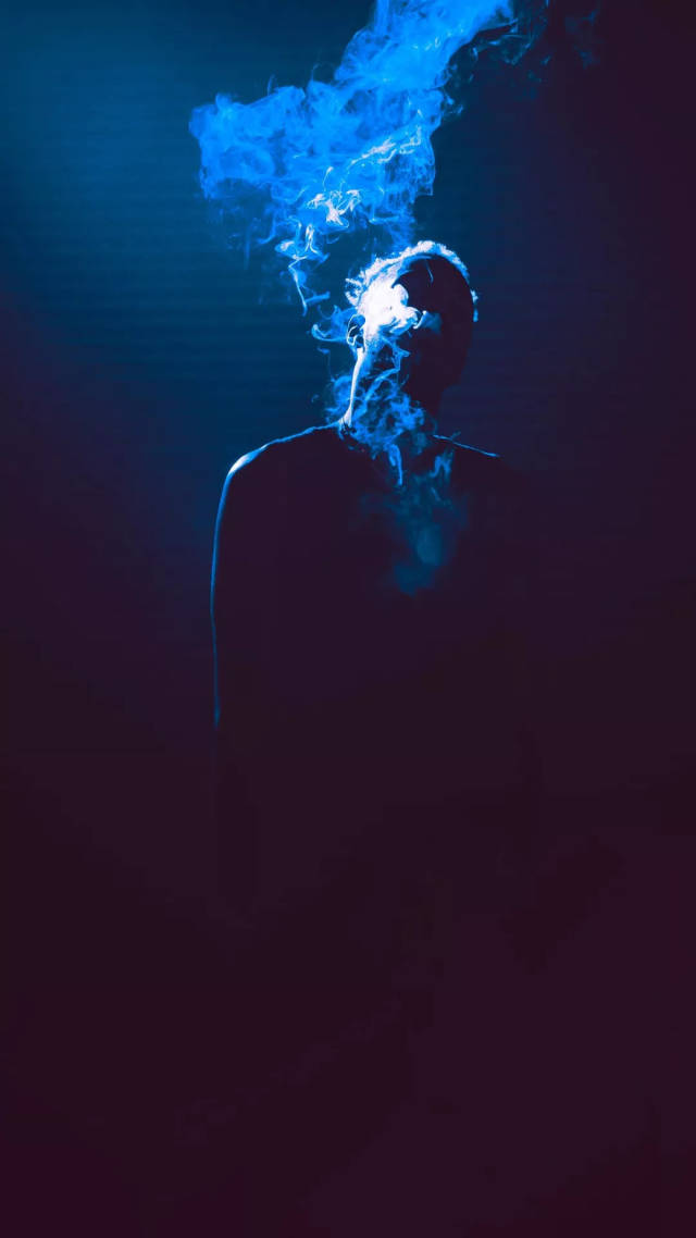 一丧到底的壁纸,往往还有点酷