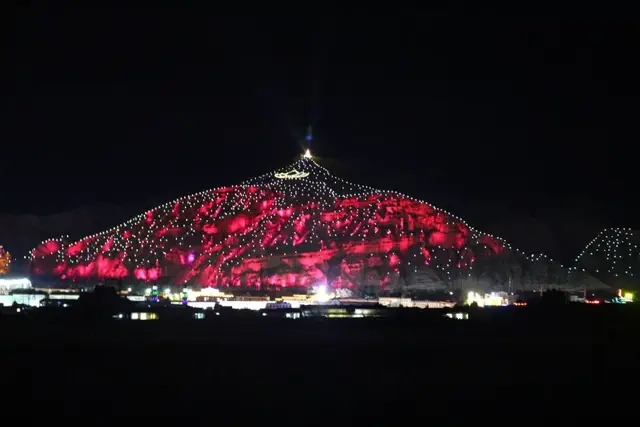 夜朦胧,卓尔山夜景让祁连再次美到极点!