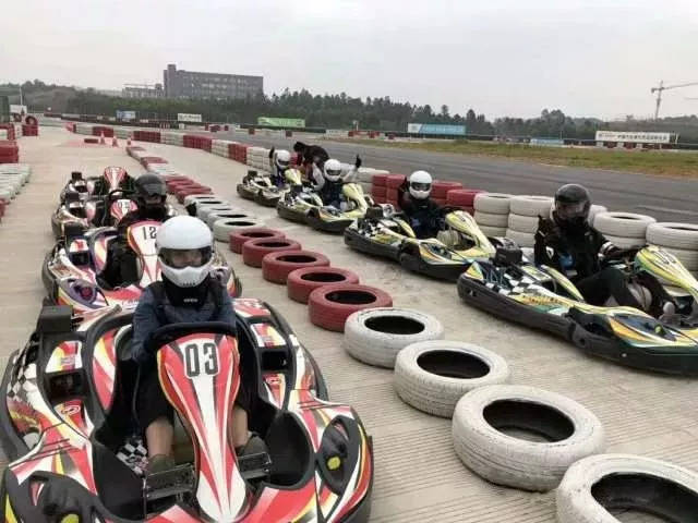 9元】抢门南宁国际卡丁车亲子双人(1大1小)套票