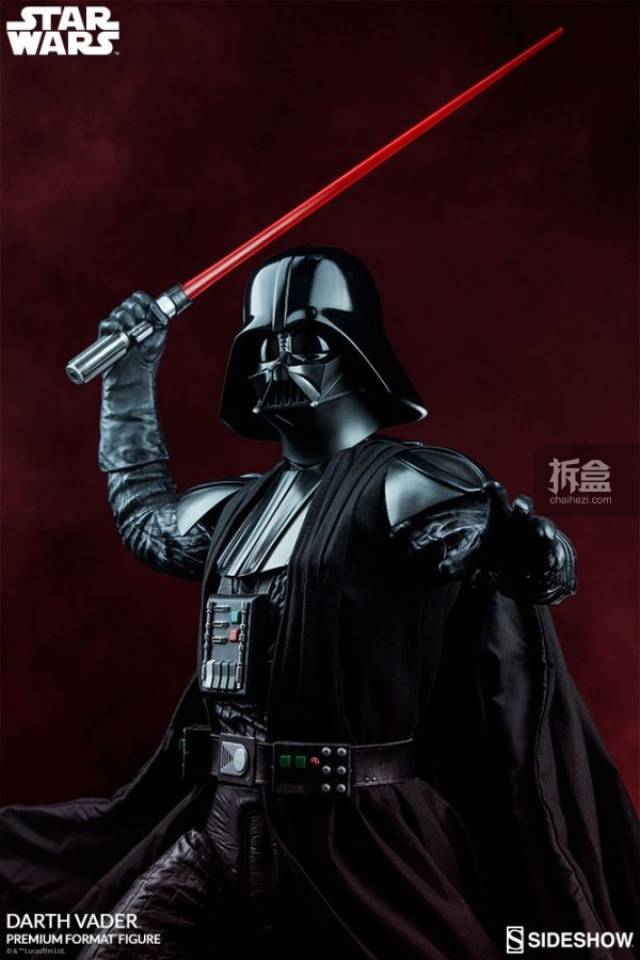 电影系列的重要反派角色黑武士达斯维达(darth vader)高举红色光剑的