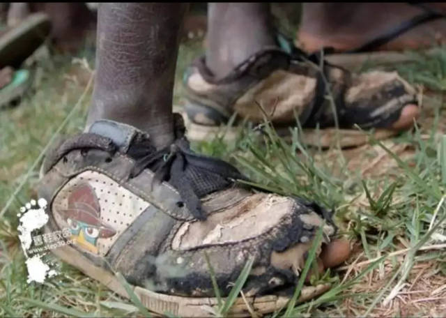【旧鞋救命】你的一双旧鞋,能救非洲儿童的一条命.
