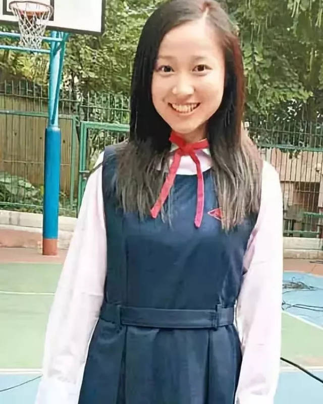 tvb最美"女童星",长大后丰满可人,现重返电视台拍剧.