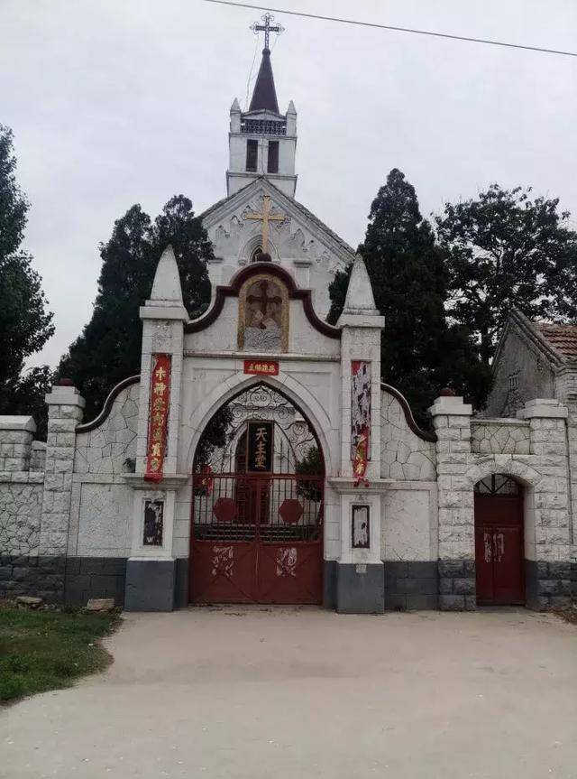 毛庄教堂为天主圣心堂,系德国天主教,位于泰安市东平县宿城镇.