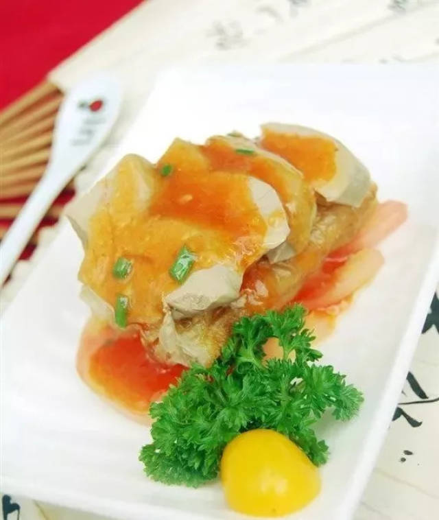 鹅肝酱煎藕夹 版权声明:本食谱内容,图片版权归原作者所有 平台声明