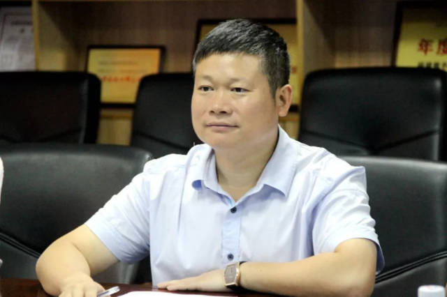 吉安市副市长邓淑斌一行莅临集团总部视察指导