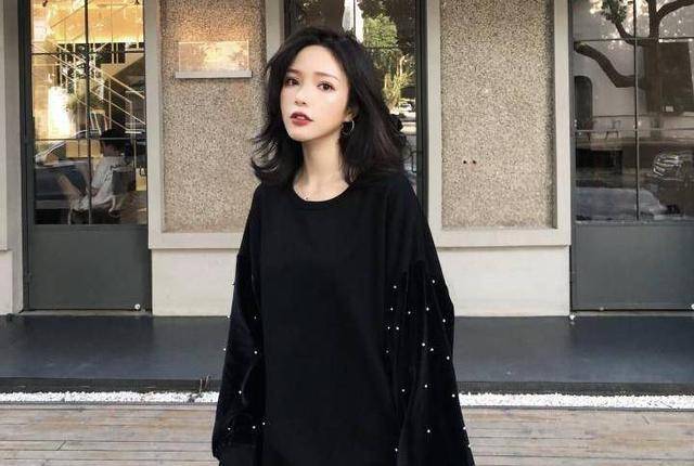 网红遛狗打孕妇!再牛的网红,网民也能把你灭了