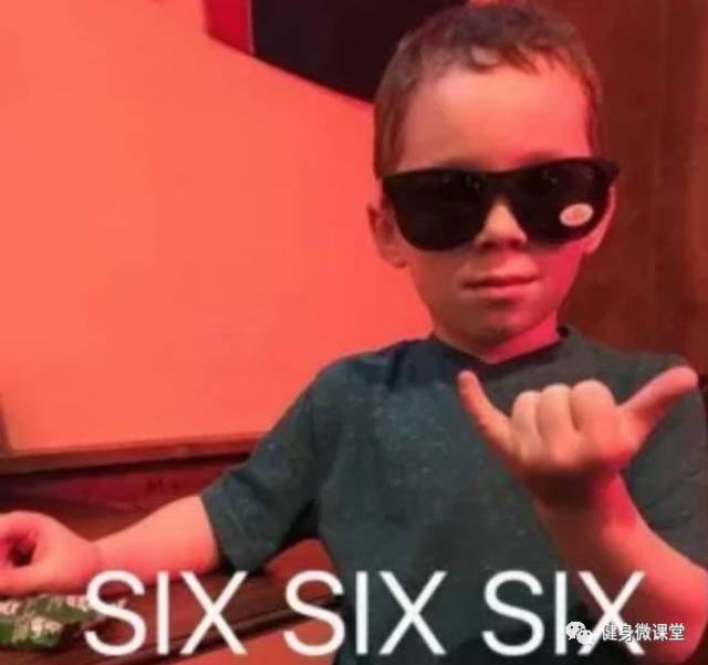 丁式俄挺,三人叠罗汉俯卧撑,这帮人要把健身玩