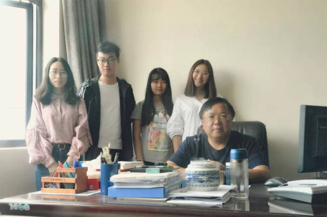 2018年9月10日上午9:00,经济学院研究生会主席刘隽与邹嘉裕,田松,盖冠