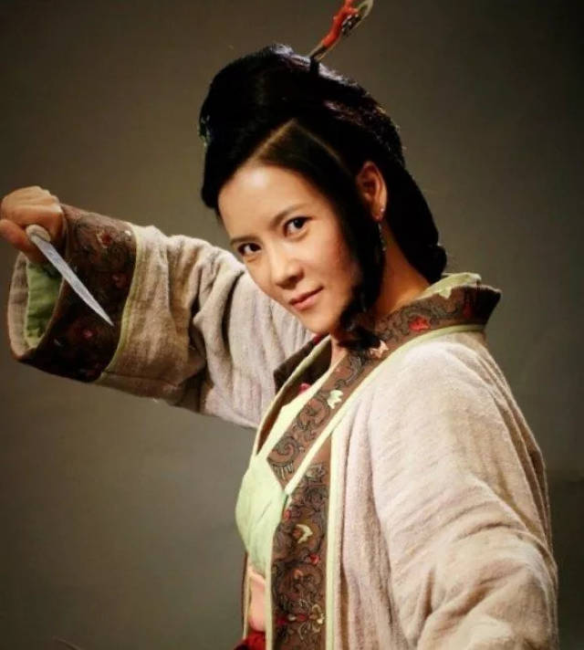从《水浒传》看女性的角色定位