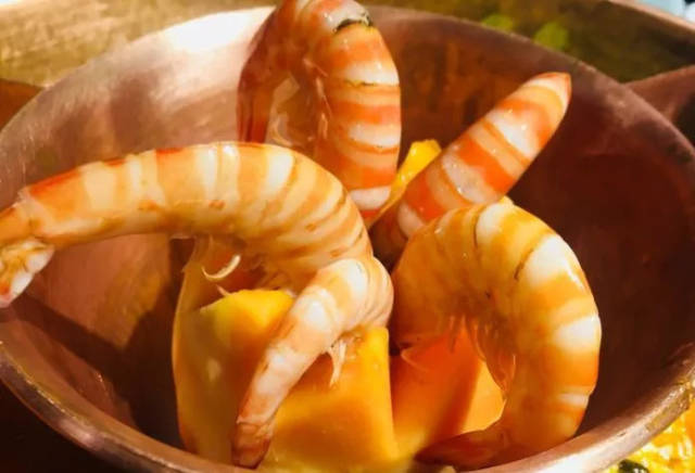 成都蛋烘糕、武汉小龙虾、新加坡冰淇淋.省下