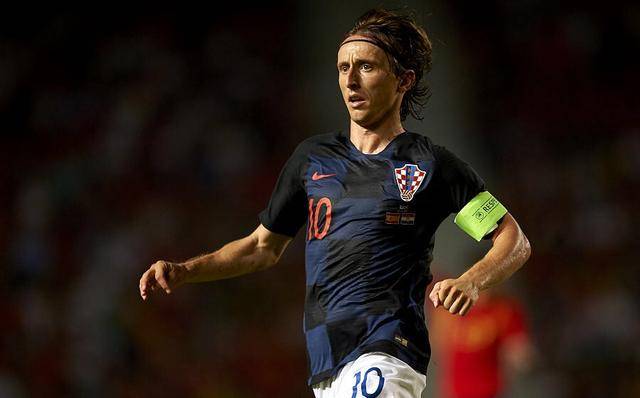 皇马队友情!前世界杯亚军迎来最大比分失利,赛