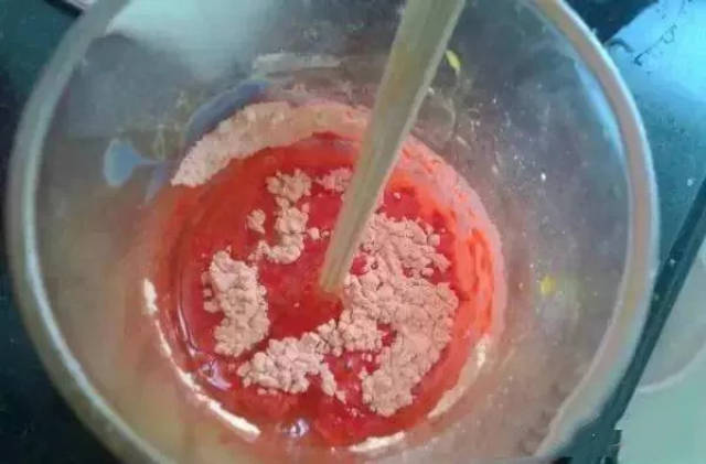 老钓手经验分享:钓鱼饵料及窝料的绝密配方