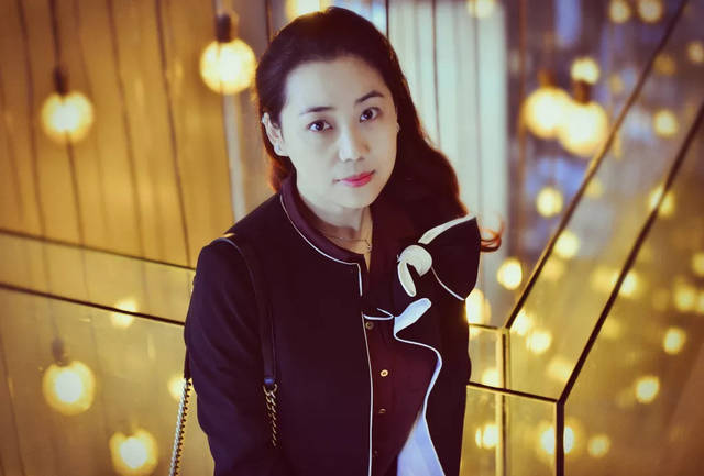 《延禧攻略》《如懿传》等“宫斗剧”霸幕，《中国文艺评论》《中国艺术报》《文汇报》等怎么评