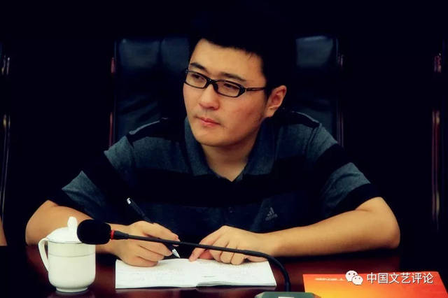 《延禧攻略》《如懿传》等“宫斗剧”霸幕，《中国文艺评论》《中国艺术报》《文汇报》等怎么评