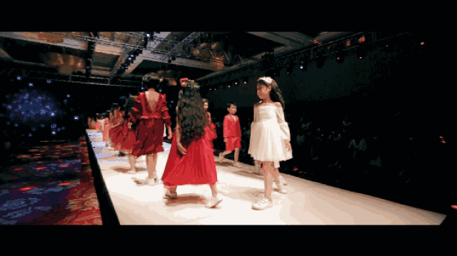 培养出孩子健康的心性,宽广的胸怀,不要产生嫉妒性心理,长大后做一个