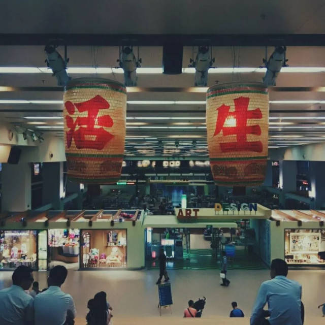 深圳到底靠什么留住那么多宝藏男孩女孩？