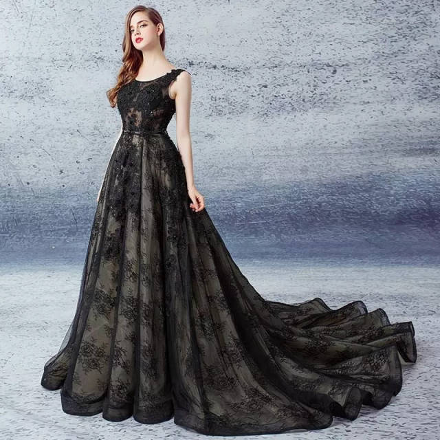 小细节大文明:女士礼服穿着礼仪篇