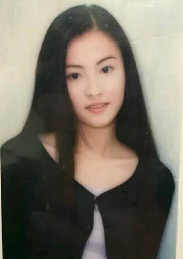 张柏芝和黎姿才是真美女,王祖贤五大三粗一般?网友:五官太粗糙
