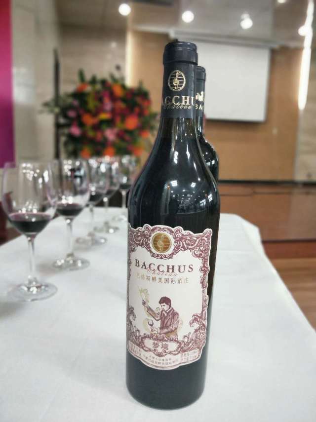 宁夏巴格斯醉美国际酒庄新品发布会:摇晃的红酒杯,梦境中的华尔兹