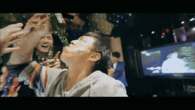 在餐桌上喝酒,我们该怎么说话呢?不会犯喝酒说话的禁忌.