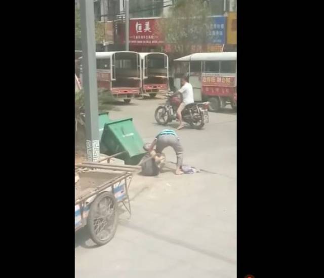 桂林一女子当街被捅成血人,嫌疑人已被刑拘!原因