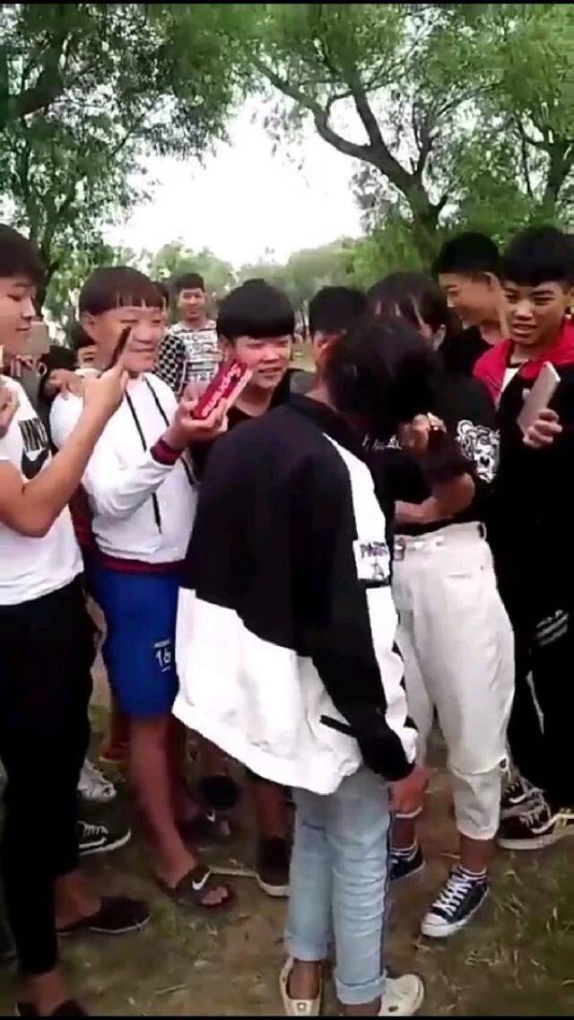 河北省沧县李天木中学女生欺凌事件