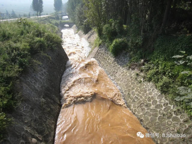 跌水,集排水,护土,景观于一身!