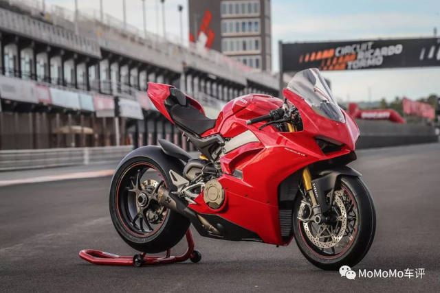 杜卡迪panigale v4 中国正式发布!214匹超跑,23.7万起!