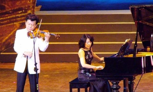 77岁著名小提琴家盛中国去世,他与小20岁日本妻子24年的跨国婚姻