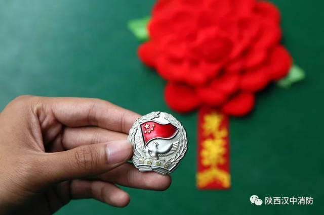 退伍不褪色,退役不褪志—致敬我们的芳华