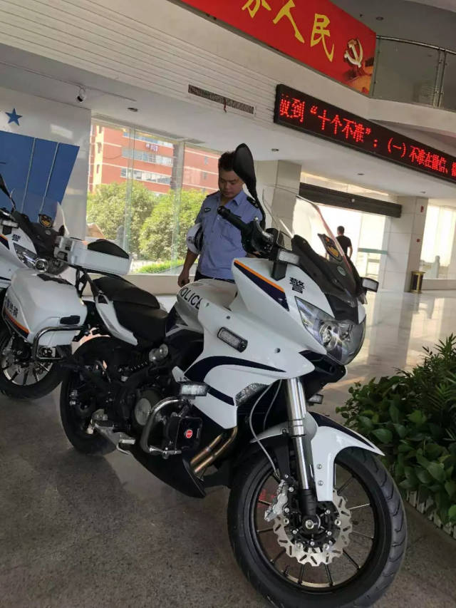 贝纳利警用车辆再次配置湖南交警 必将以全新的面貌和崭新的姿态 锻造