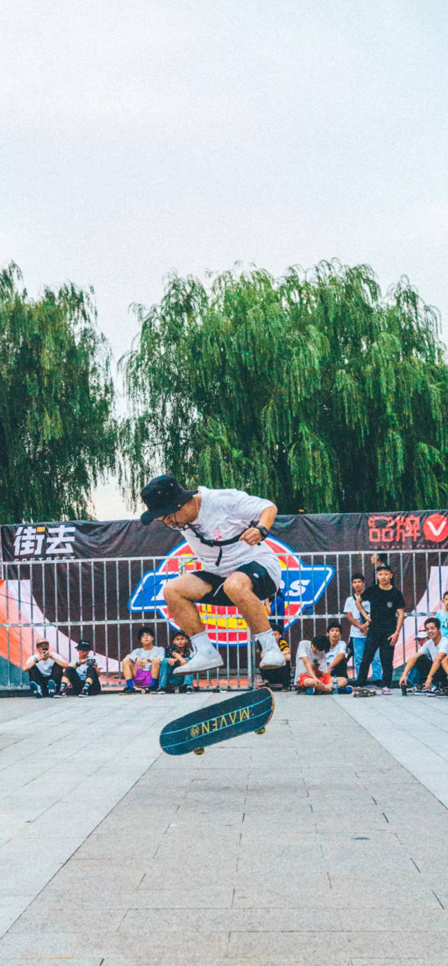 之后精彩激烈的game of skate比赛