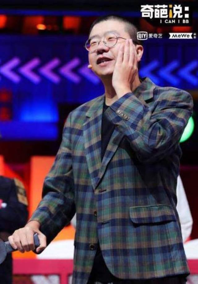 选手打人、经期做爱、同性分手，不喜欢这届《