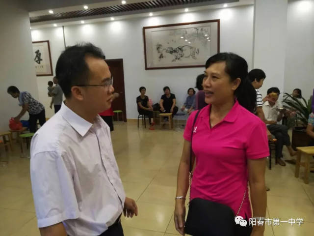 阳春市委书记陈平,副市长何梅来我校指导灾民安置工作 文稿:梁德滋 审