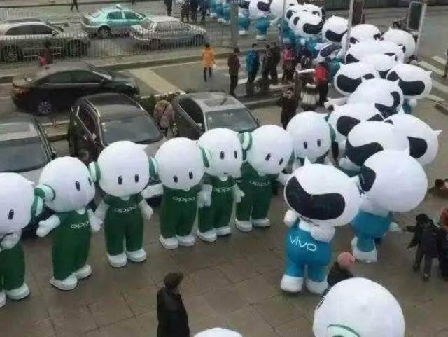vivo专卖店旁边为什么总有个oppo?说出来你都不相信