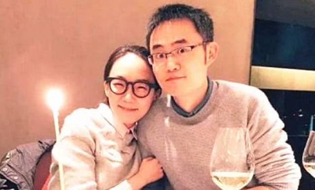 选手打人、经期做爱、同性分手，不喜欢这届《