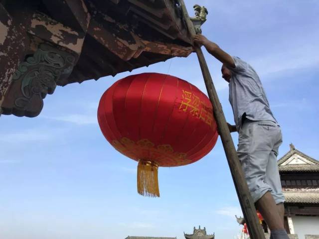 挂灯笼,过中秋,庆国庆 古县衙景区换新颜!