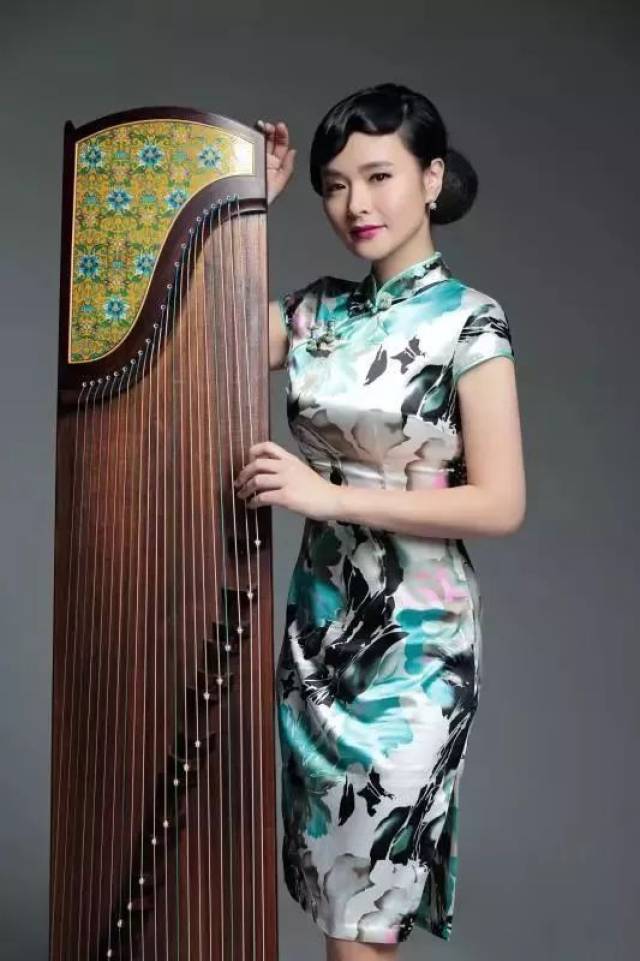 古筝演奏家:任洁