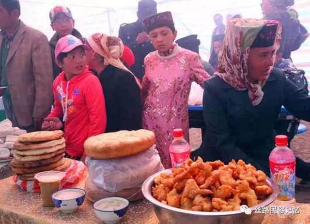 图说新疆美食(29):塔吉克族饮食习俗