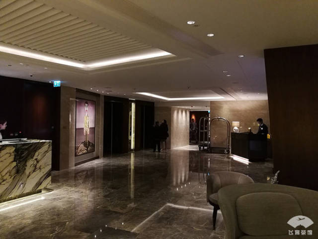 伦敦香格里拉传奇网页游戏私服大酒店和泰晤士河南岸行